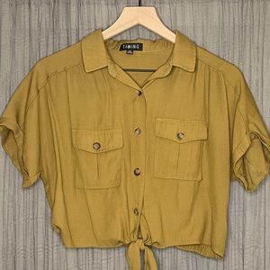 Women’s Button Up/ Cropped Top